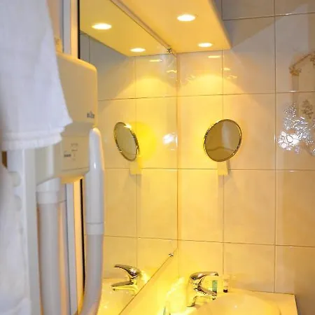 Europe 4* أوستيند